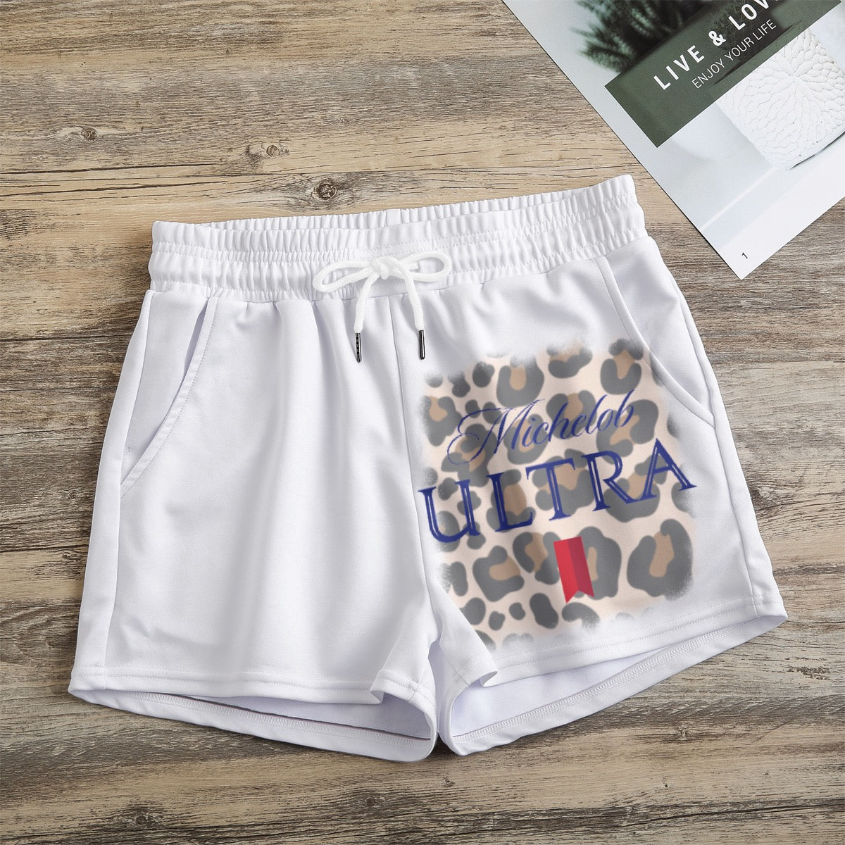 Leopard Ultra Print Women's Casual Shorts