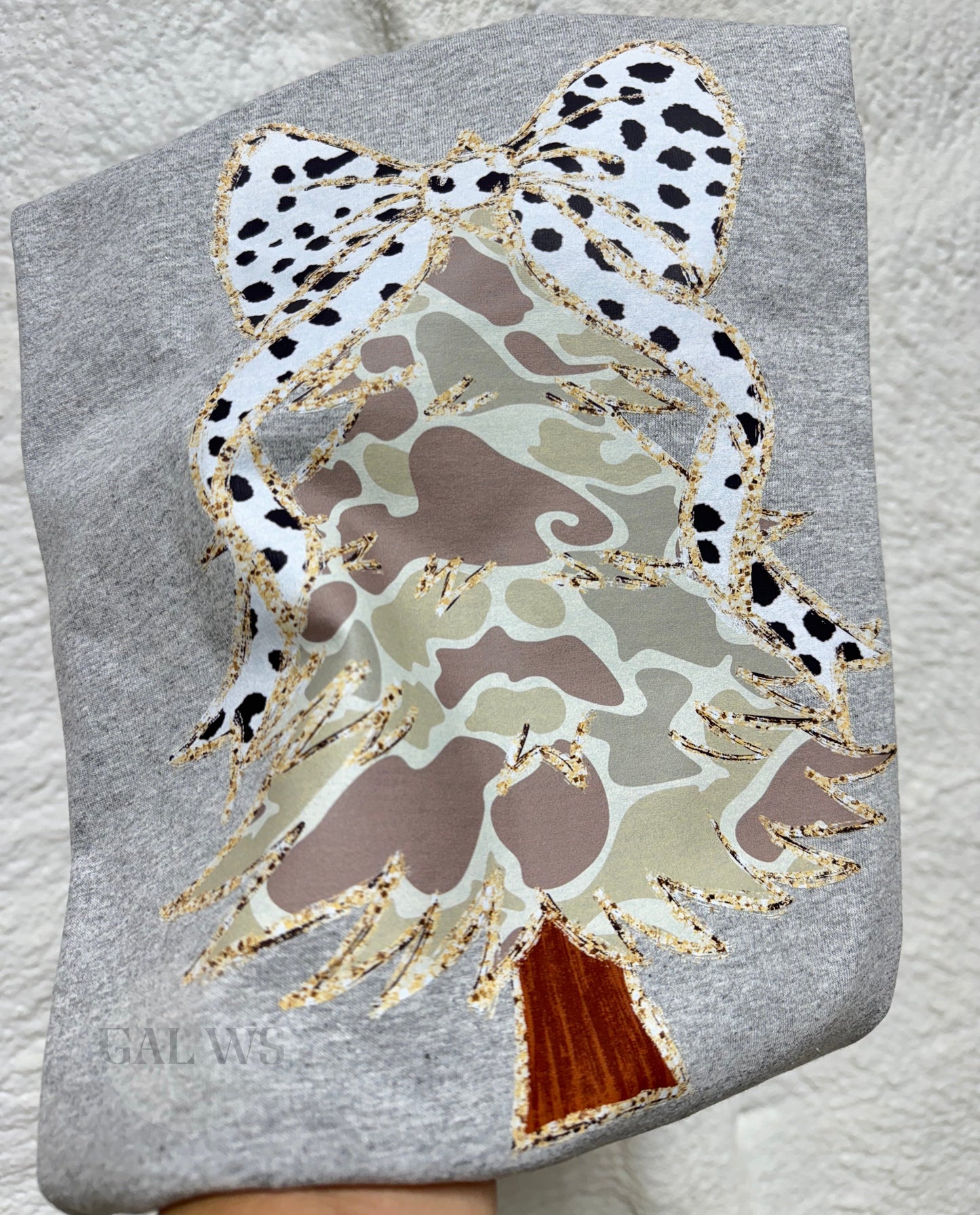 Camo & glitter Christmas tree design tee / sweatshirt